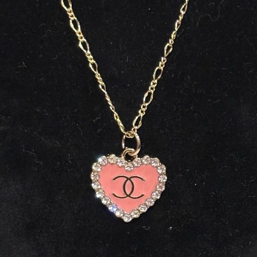 CC Stamped Pink Rhinestone Trimmed Heart Zipper Pull Gold Chain Necklace